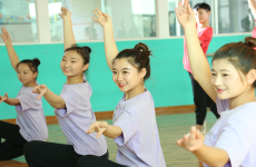 幼师专业是女生的专利吗，兰州幼师学校<font color=