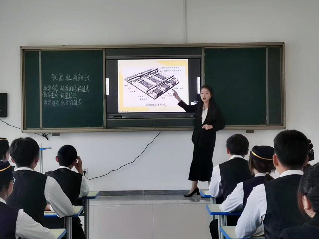 兰州铁路学校初中考不上高中该怎么办