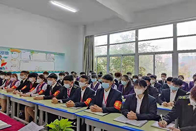 兰州铁路学校告诉你中职生如何选择专业和学校？