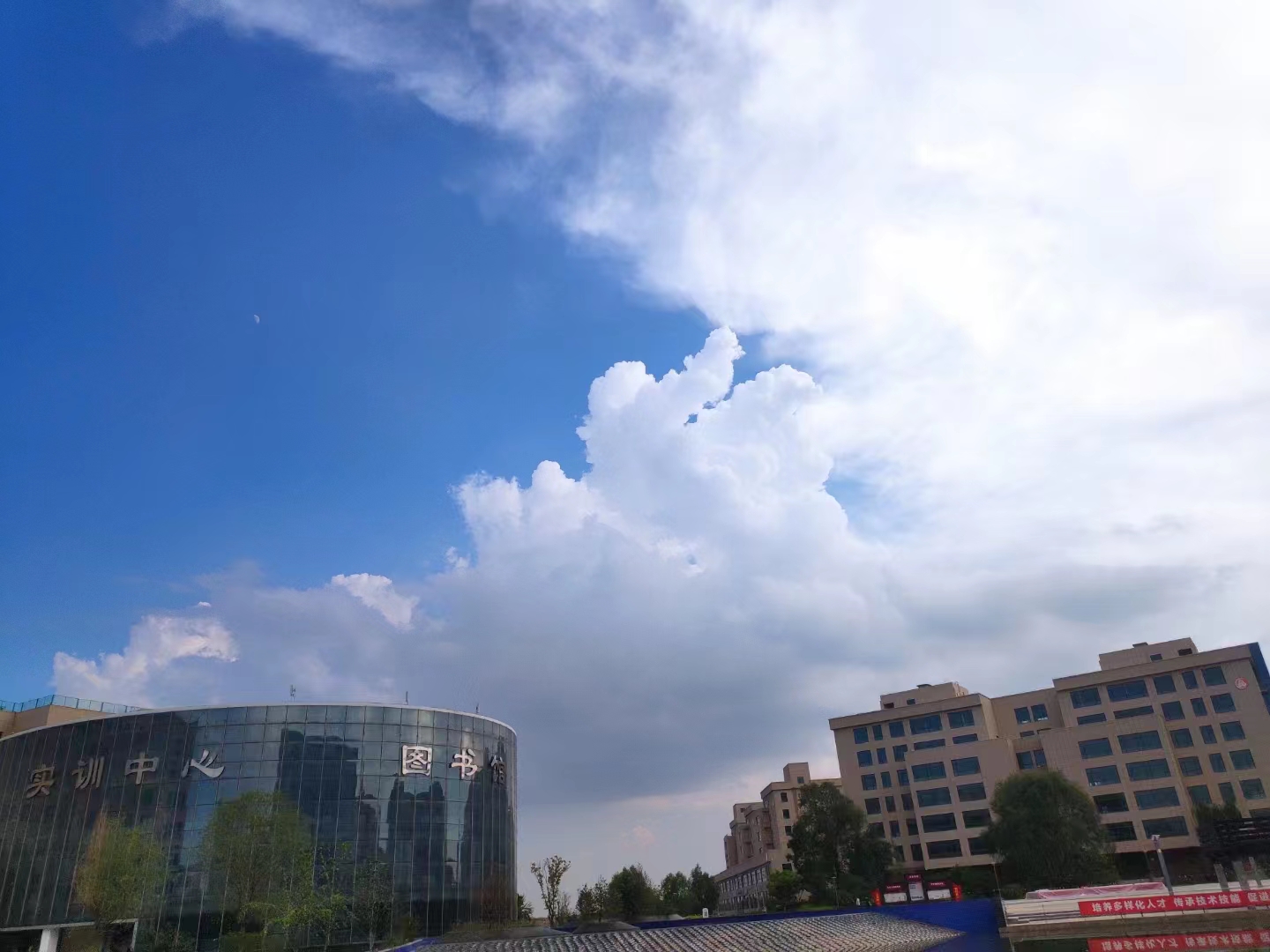 在甘肃轨道交通运输学校上学能否考大学