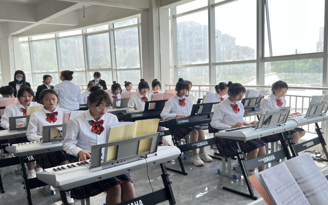 兰州幼师学校带你了解男生学幼师专业真的没有前途吗