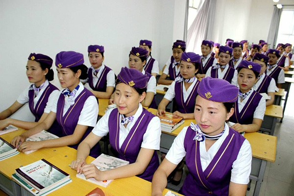 兰州中专学校告诉你动车，火车和高铁有什么区别？
