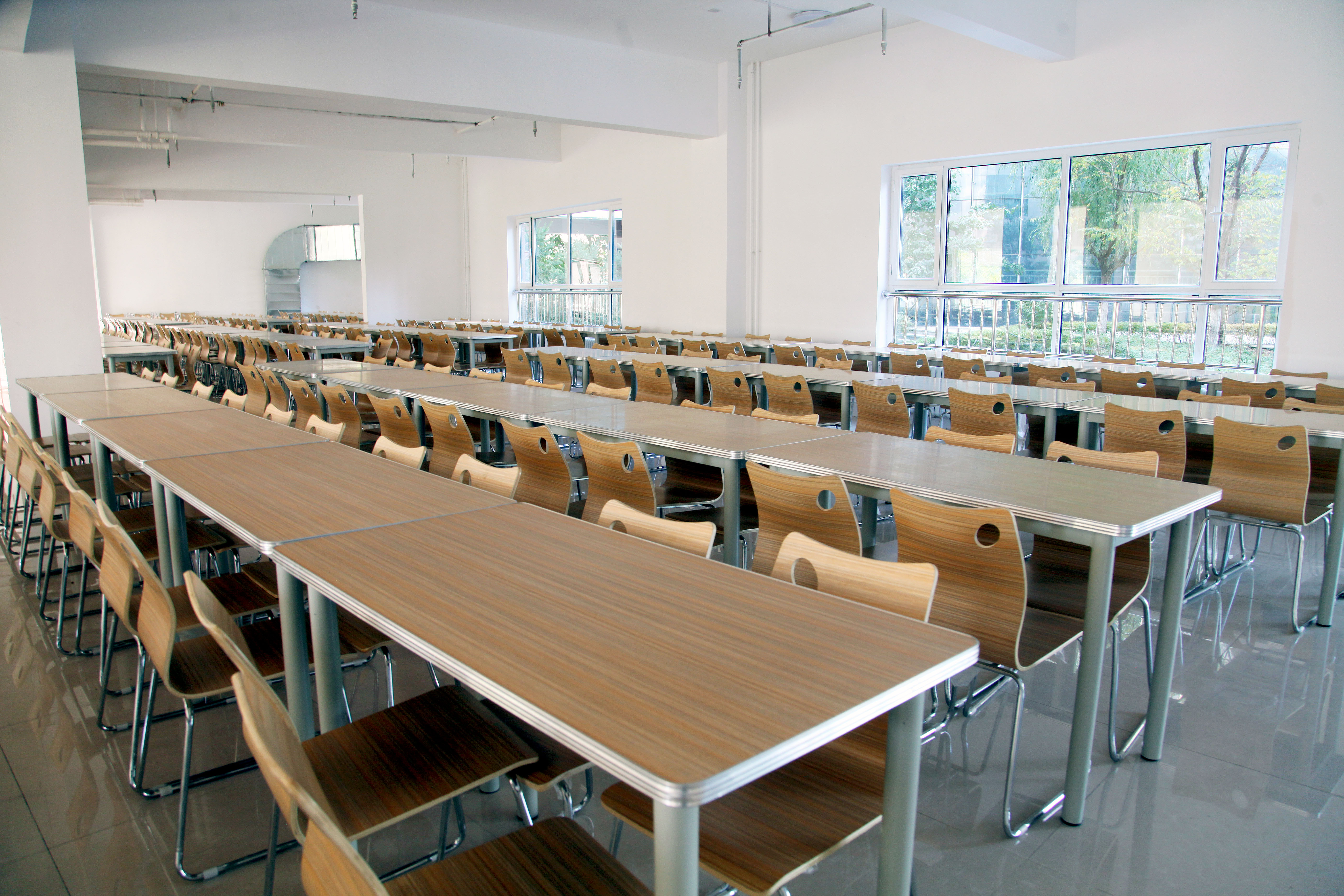 兰州中专学校带你了解新能源汽车的市场占有量 ​